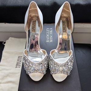 Badgley Mischka Candance pump, ivory, 8.5